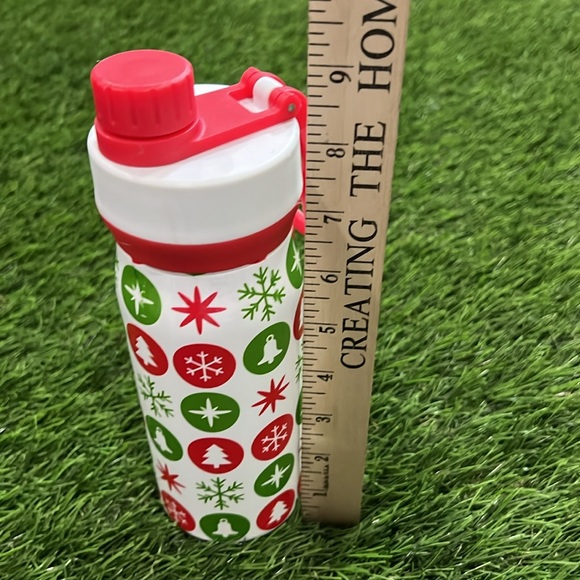 Holiday Print Water bottle - Picture 8 of 9